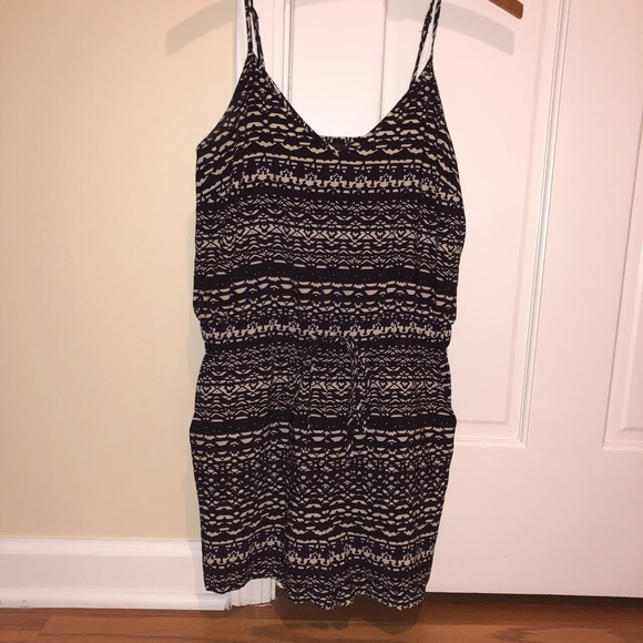 Navy blue patterned romper - Picture 1 of 1